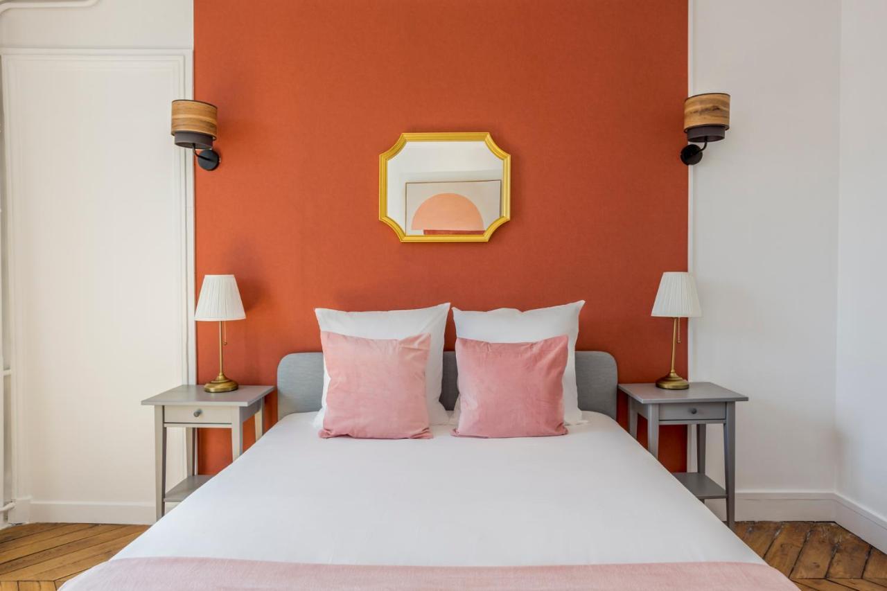 Cosy 4 Bedrooms With Balcony - Champs Elysees Paryż Zewnętrze zdjęcie